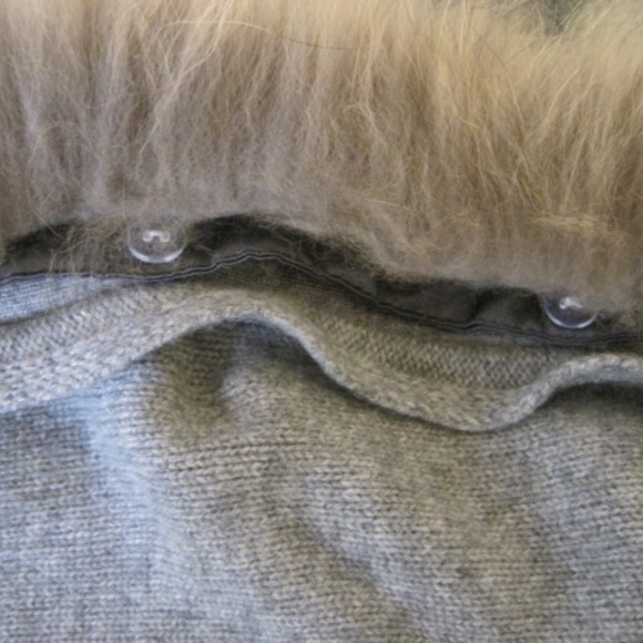Max & Moi Cashmere Knit Hood w/Ties and Fur Trim - Picture 6 of 9